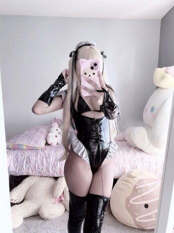 Full leaked Milkiewaifu private photo