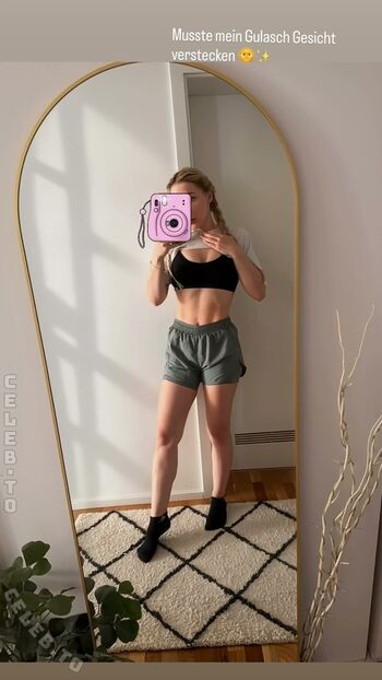 Full leaked Milschbaum page private photo
