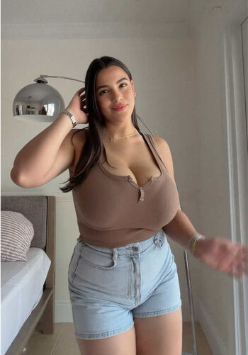 Full leaked Mimi private photo