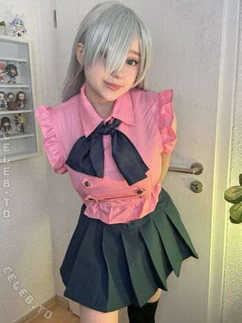 Full leaked Mina min page private photo