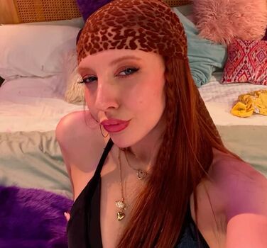 Full leaked Mina solak private photo