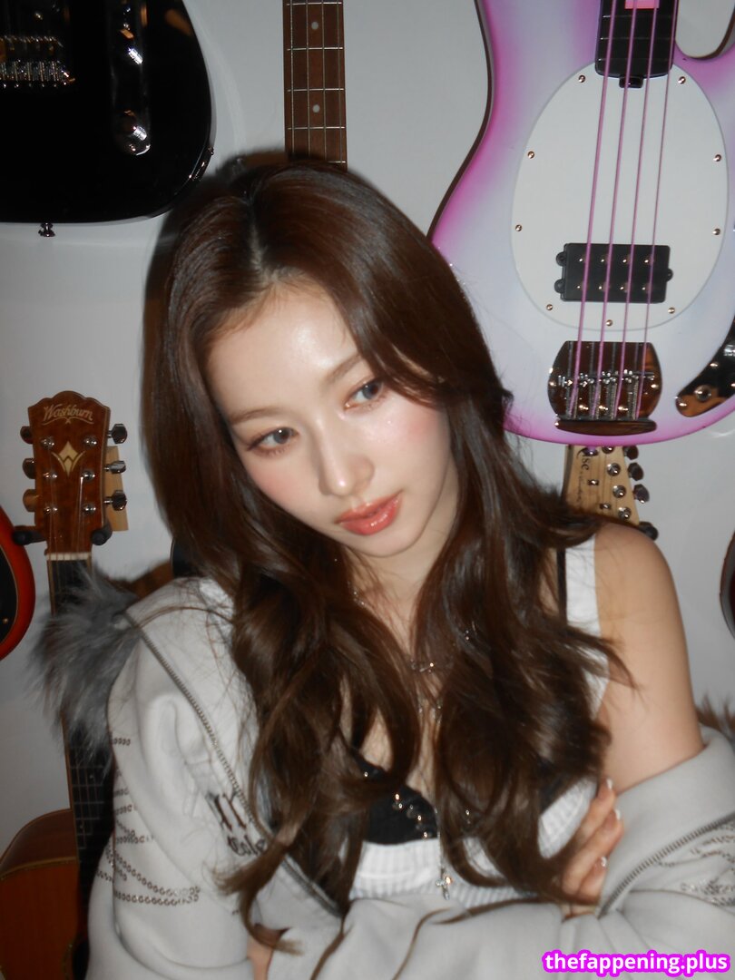 Minatozaki Sana (TWICE)