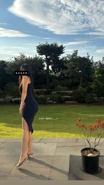 Full leaked Minimini private photo