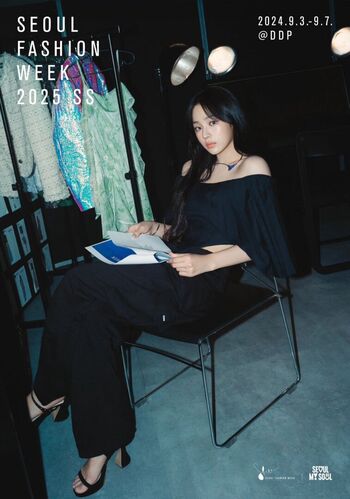 Full leaked Minji private photo