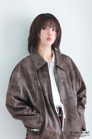 Minnie (Nicha Yontararak - I-dle