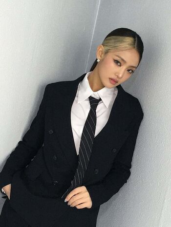 Minnie (Nicha Yontararak - I-dle