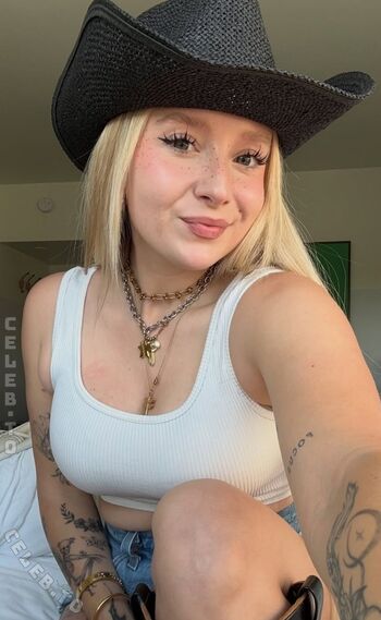 Full leaked Minuself private photo