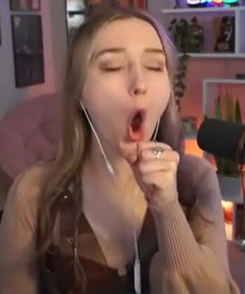 Full leaked Mirandalorian private photo