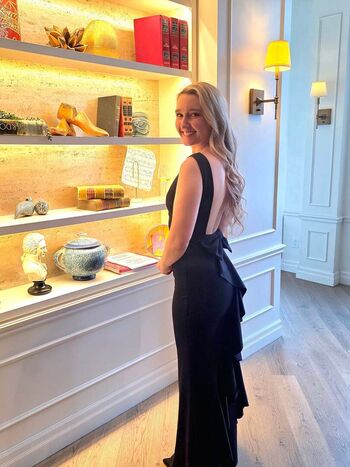 Full leaked Mirandalorian private photo