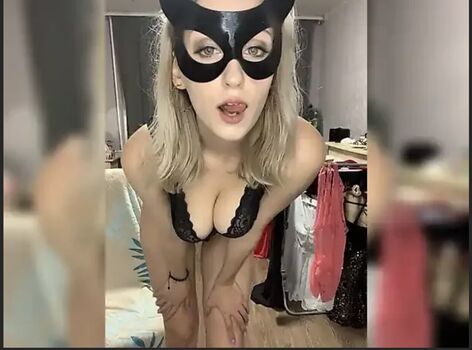 Full leaked Miras private photo