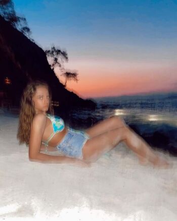 Full leaked Miraydaner private photo