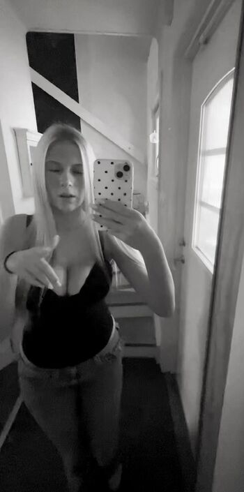 Full leaked Miris salinas private photo
