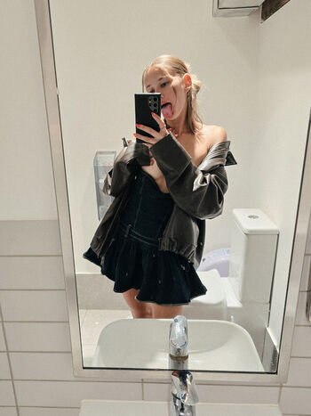 Full leaked Missalice private photo