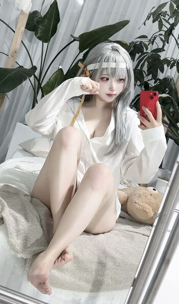 Full leaked Miuuu private photo