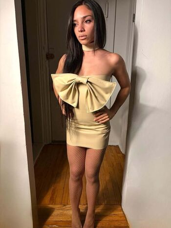 Full leaked Miya melody private photo