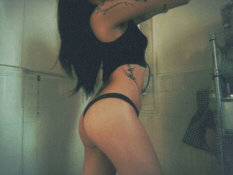 Full leaked Miyahinoki page private photo