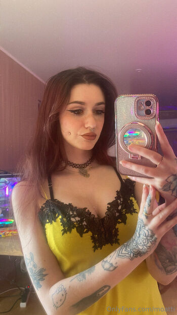Full leaked Moatti private photo