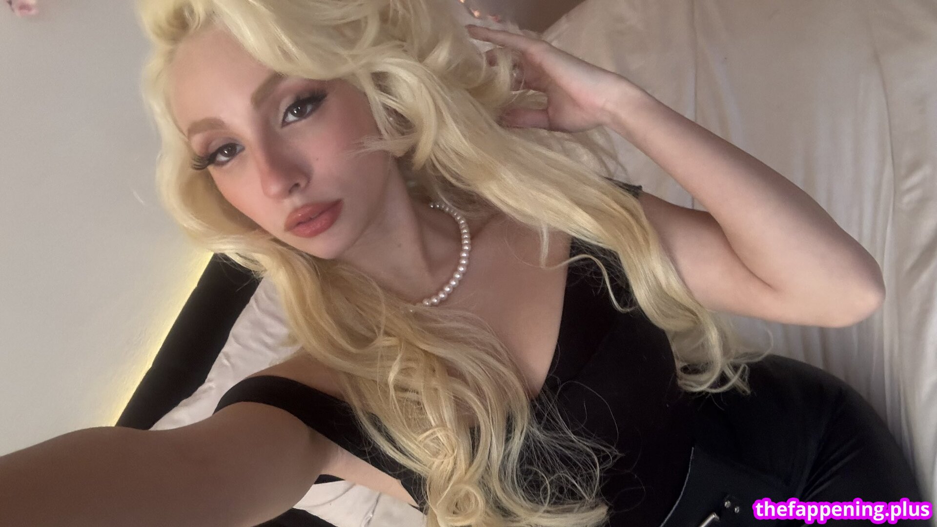 Mochidolll (Veroodle)