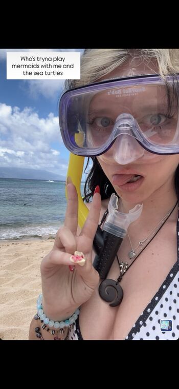 Full leaked Mochsty private photo