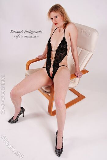 Full leaked Model cladi page private photo