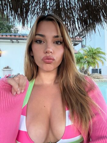 Leaked Alexandra leigh/ private photo viral onlyfans