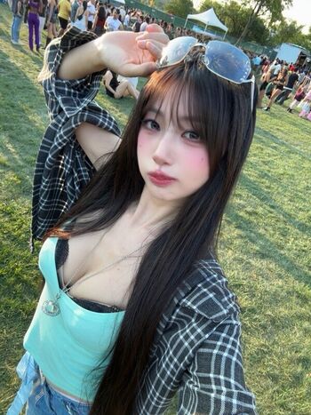 Full leaked Mollyshen private photo