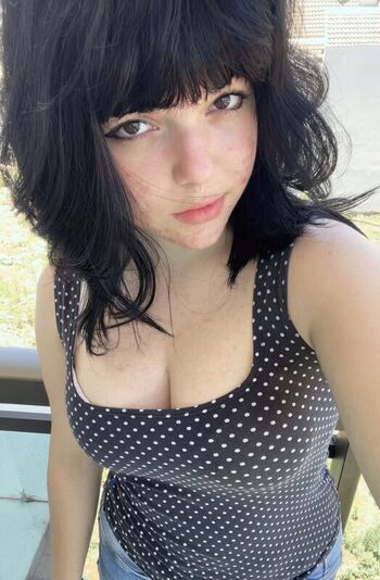 Full leaked Molodoya private photo