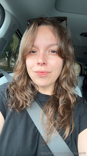 Full leaked Mommagerth page private photo