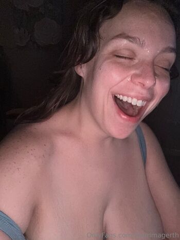 Full leaked Mommagerth page private photo
