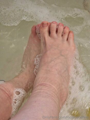 momsandfeet