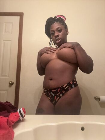 Full leaked Mona b private photo