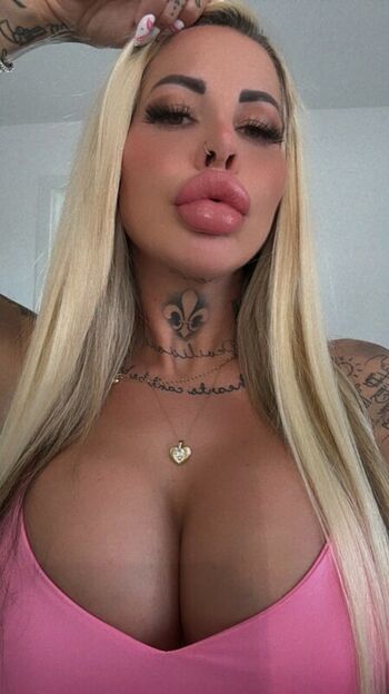 Full leaked Monamonique private photo