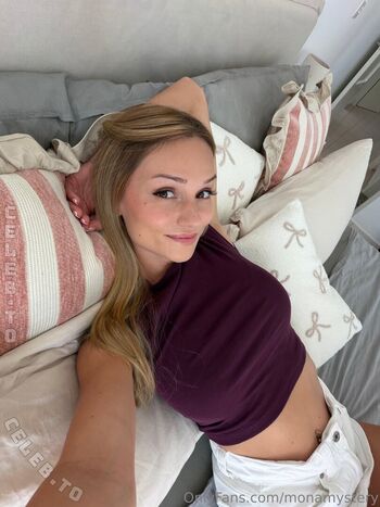 Full leaked Monamystery private photo