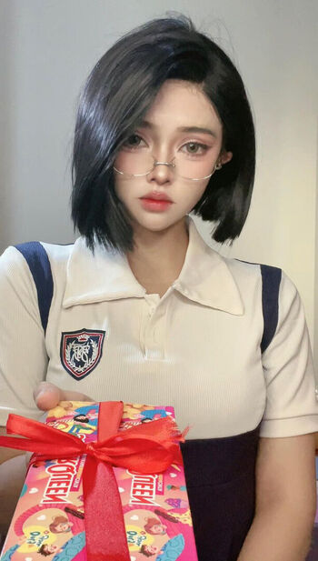 Full leaked Monchymoon page private photo