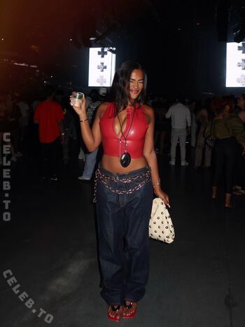 Full leaked Monet mcmichael private photo