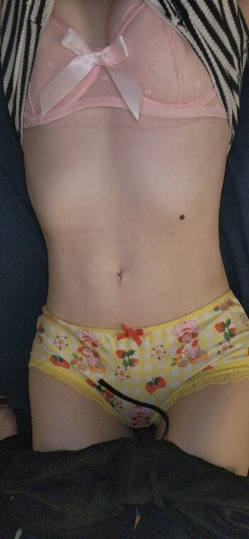 Full leaked Monimusume private photo