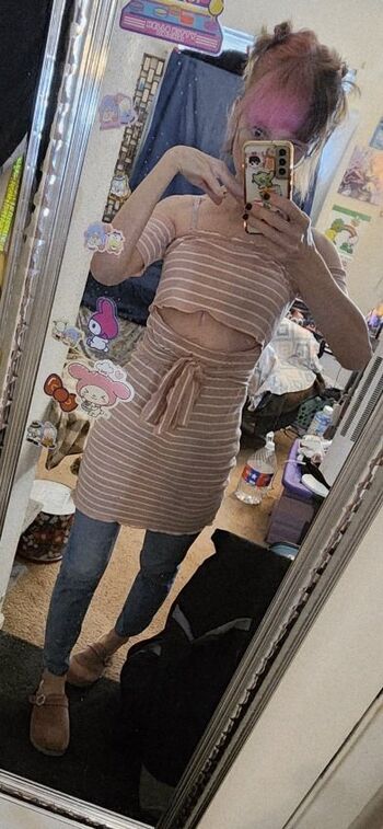 Full leaked Monimusume private photo