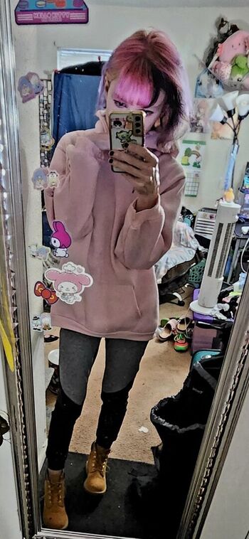 Full leaked Monimusume private photo