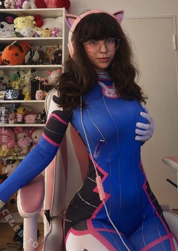Full leaked Monisuea private photo