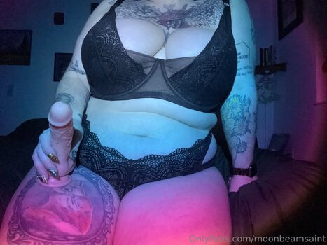Full leaked Moonbeamsaint private onlyfans photo