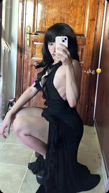 Full leaked Moondoll private photo