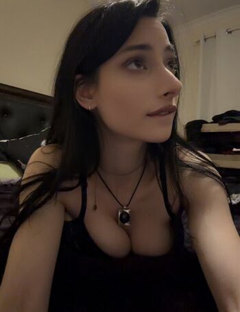 Full leaked Moonlitdolli private photo