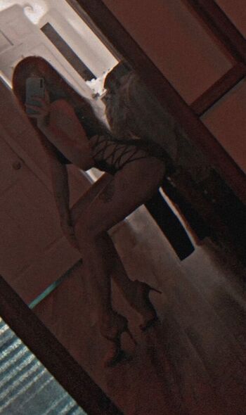 Full leaked Moonlitvivi private photo