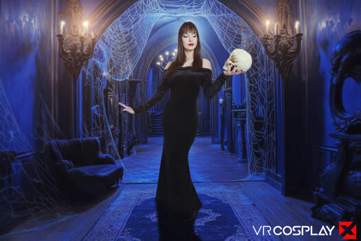 Full leaked Morticia cosplay private photo