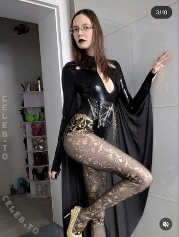 Full leaked Mrs crazy page private photo