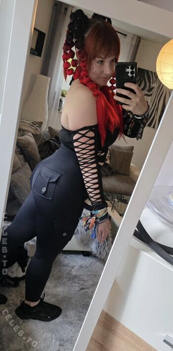 Full leaked Mrs mk private photo