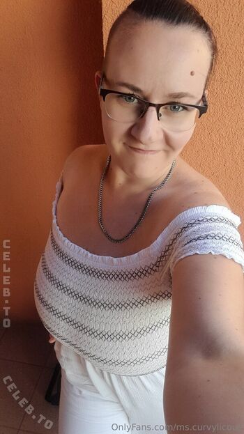 Full leaked Ms curvylicous page private photo