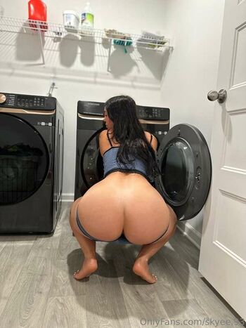Full leaked Mskyefit private photo