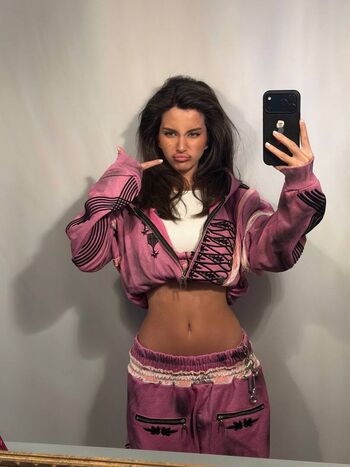 Full leaked Mugretnug private photo