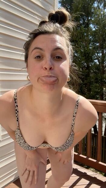 Full leaked Mummysflippinhouse private photo